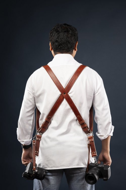 Strap (Correa) 100% Cuero para 2 Cámaras Fotográficas (Vino Tinto)